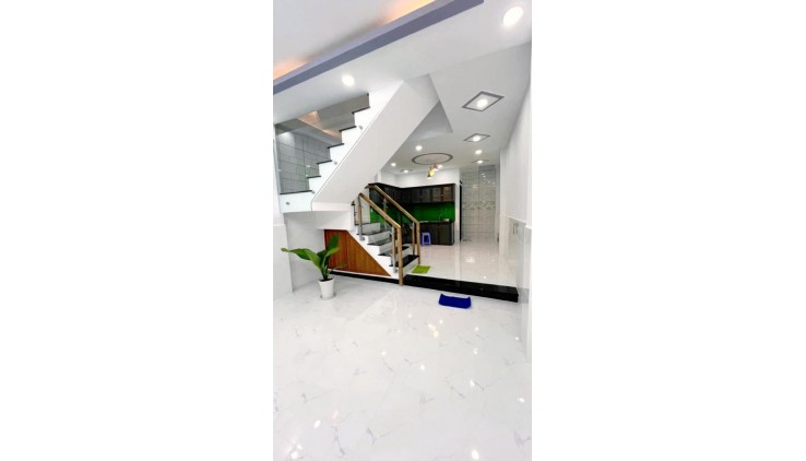 NHÀ MẶT TIỀN, GÒ XOÀI - MÃ LÒ, 42m2 , 2PN , NHÀ ĐẸP Ở NGÀY, NHỈNH 4 tỷ